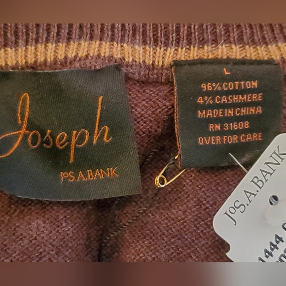 Josephe A. Banks NWT Cashmere V-Neck Sweater Size L - Picture 10 of 11